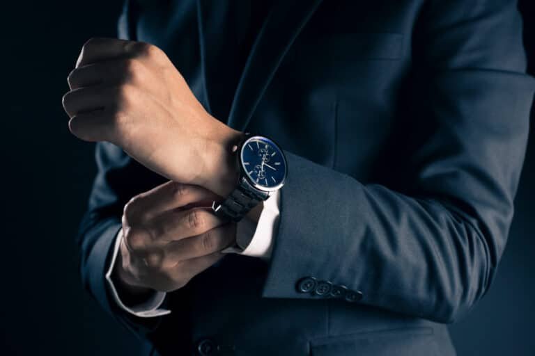 Wholesale Luxury Watches Distributors – What Do You Need To Know?
